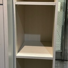 7/23までに引取り可能な方　ドア付き棚、カラーボックス、クリアケース（4個
）の画像