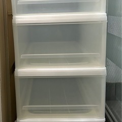7/23までに引取り可能な方　ドア付き棚、カラーボックス、クリアケース（4個
）の画像