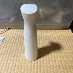スプレーボトル アルコール対応 霧吹き 園芸 植物用 清掃用 美髪師用 家用 ペット用 空ボトル エアリーミスト 300ml (ホワイト300ｍｌ)の画像