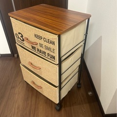 3段ケースの画像