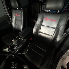 コミコミ価格　ダッジ・デュランゴ ホワイト SUV 5ドアの画像