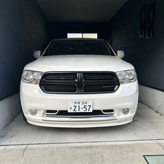 コミコミ価格　ダッジ・デュランゴ ホワイト SUV 5ドアの画像