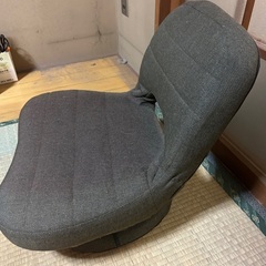 布製の小さな座椅子の画像