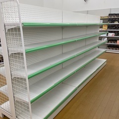 ラスト 3連結 什器 商品棚 コンビニ棚 スーパー棚の画像
