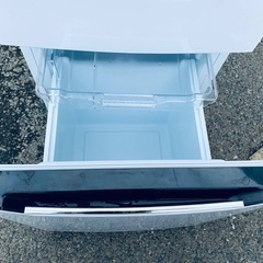 🌸 Hisense 2ドア冷凍冷蔵庫 HR-D15Cの画像