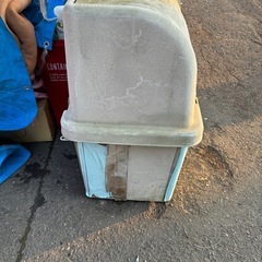 屋外用　大型収納ボックス　ゴミ箱の画像