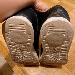 処分前スニーカーの画像