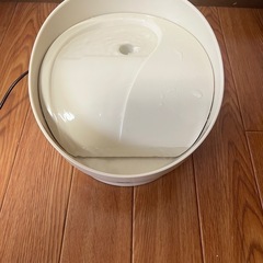 ピュアクリスタル ペット用フィルター式給水器の画像
