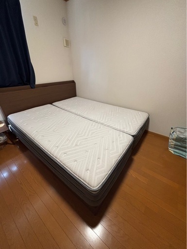 ニトリ クイーンベッド（フレーム＋マットレス）