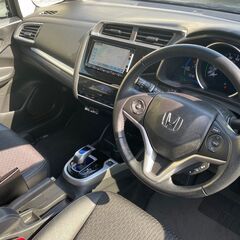 ＜保証人不要＞月々お手頃の『自社ローン＆リース』で乗れます😉審査に不安がある方ご相談ください💕債務整理・延滞・他社借入でも大丈夫です！ホンダ　フィット　4WD　修復歴なし　車検2年付です♪　＜詳しくは本文をお読みください👇＞の画像