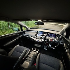 オデッセイ　アブソルート 7人乗り (車検付き)の画像