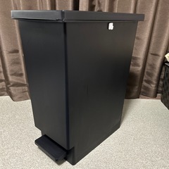 ペダル式ダストBOXの画像