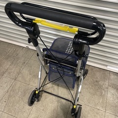 シルバーカー 手押し車 介護用品  高齢者の画像
