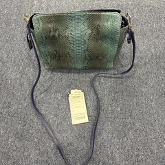 完売❣️【タグ付き 定価98000万!!】ショルダーバッグ 肩掛け