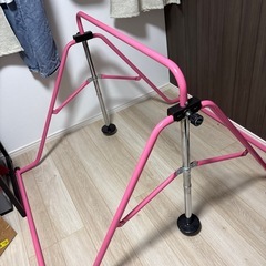 幼児用鉄棒の画像