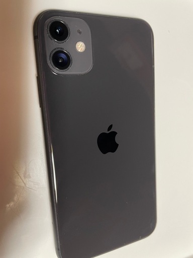 iPhone11　64GB