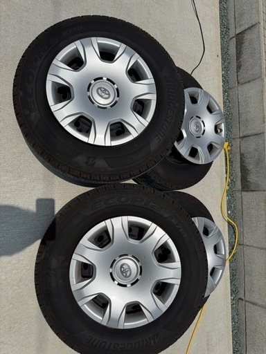 ハイエース　純正タイヤホイール　195/80R15LT