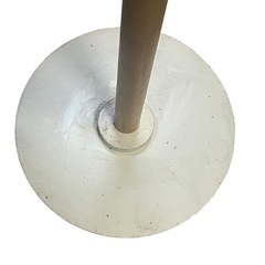 【ジ0716-25】木製コートハンガー ナチュラル/ホワイト　高さ約130cm、ベースの直径約32cm　傷や汚れあり　の画像