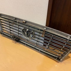 170系　クラウン　ラジエーターグリルの画像