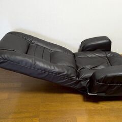 美品☆リクライニング座椅子☆回転式☆ひじ掛け＋リモコンポケット付き【おまとめ２万円以上で送料無料】熊本限定の画像