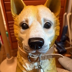 柴犬の置き物の画像
