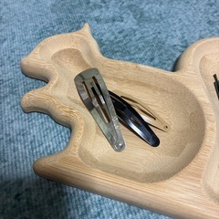 木製のリス型の小物入れの画像