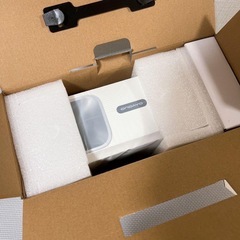 【新品未使用】4K プロジェクター 小型 WiFi不要 ミラーリング 家庭用 20000LMの画像