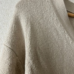 ベージュ Vネック カーディガン　無印良品　ベージュの画像