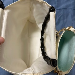 いいね無し購入タッセルおまけ　スマホショルダー　ゴールチェーン付　新品　トートバッグ要相談の画像