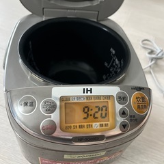 炊飯器の画像