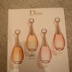 ディオール　Dior J'adore 香水 ミニチュアコフレ4本セットの画像