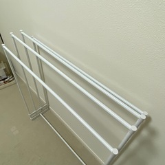 【美品】バスタオル掛け　バスタオルラックの画像