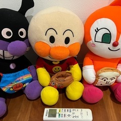 ぬいぐるみ　アンパンマン　バイキンマン　ドキンちゃんの画像