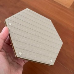 【新品】鍋敷き　タイル　グレー　グレージュ　美濃焼き　４枚セットの画像
