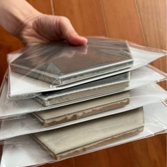 【新品】鍋敷き　タイル　グレー　グレージュ　美濃焼き　４枚セットの画像