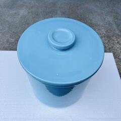 水色 蓋付き 漬け物容器の画像