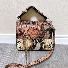 ZARA パイソン柄ショルダーバッグの画像
