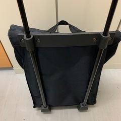 キャスター付きカートの画像