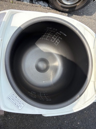 炊飯器.5000円、JKD-V100Tiger