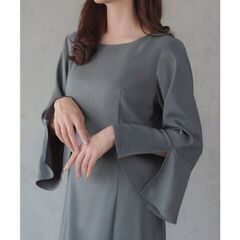 【新品•タグ付き】cenea ボートネックフレアスリーブマーメイドワンピースの画像