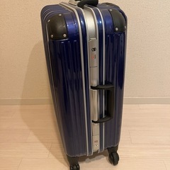 スーツケースの画像