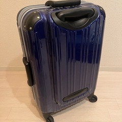 スーツケースの画像