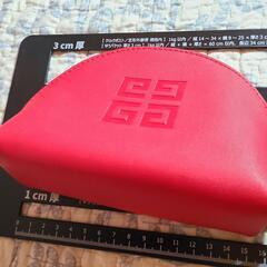 ジバンシーGIVENCHYポーチの画像