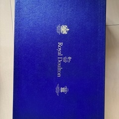 【未使用・Royal Doulton】高級ティーセット（カップ＆ソーサー）の画像