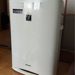SHARP 加湿空気清浄機 31畳 ファン式 プラズマクラスター KC-B70 2013年製 シャープの画像