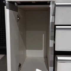 【ジャンク品・引取限定】ニトリ　キッチンカウンターの画像