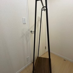 ハンガーラックの画像