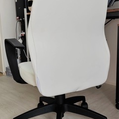 オフィスチェアの画像