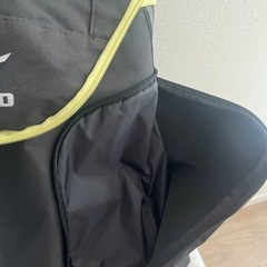 【MIZUNO】ミズノ スポーツリュック 大容量タイプ（ブラック×イエロー）の画像