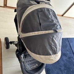 7歳まで使えるベビーカーの画像